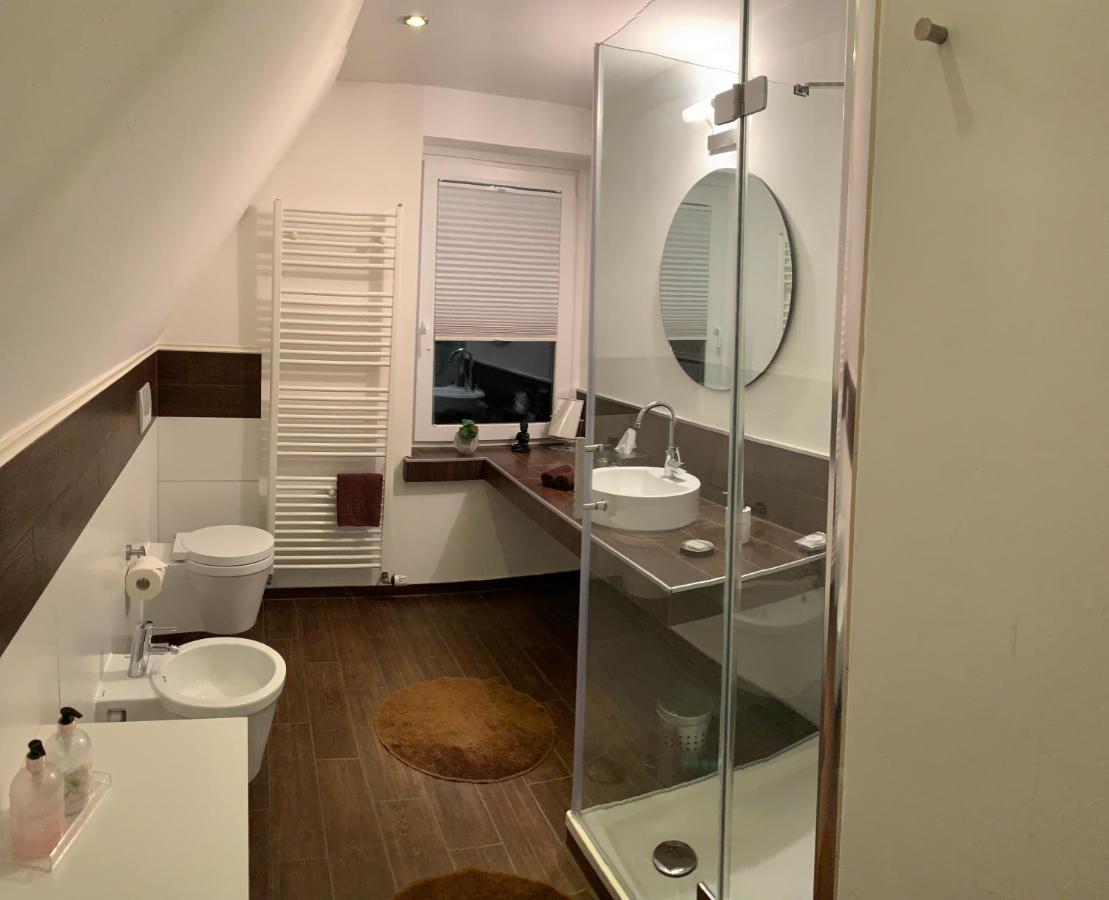 Ferienwohnung Janus Altstadt-Hameln Haus 1 Inklusive Parkplatz Mit Und Ohne Balkon Hamelin Exteriör bild